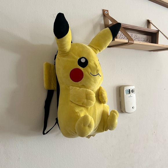 Pikachu backpack - Picture 2 of 5